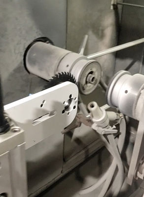 ماشین سنگ زنی CNC با روبات
